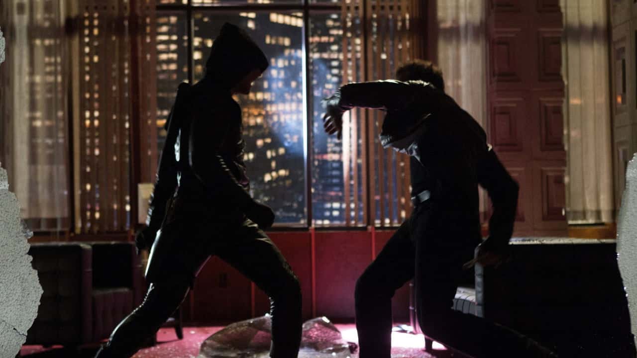 Arrow 1. Sezon 1. Bölüm kapak
