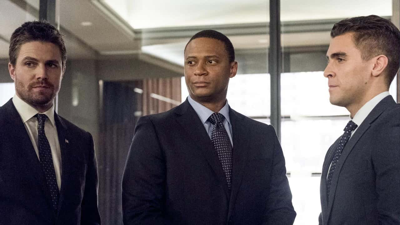 Arrow 5. Sezon 12. Bölüm kapak