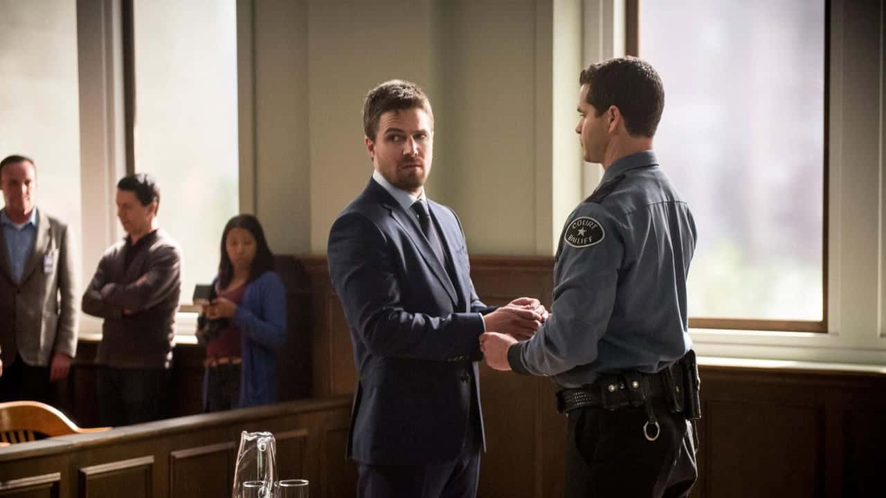 Arrow 6. Sezon 21. Bölüm kapak