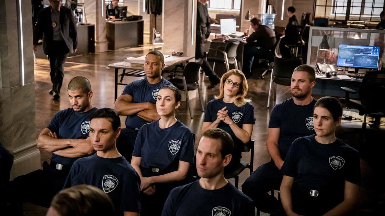 Arrow 7. Sezon 15. Bölüm kapak