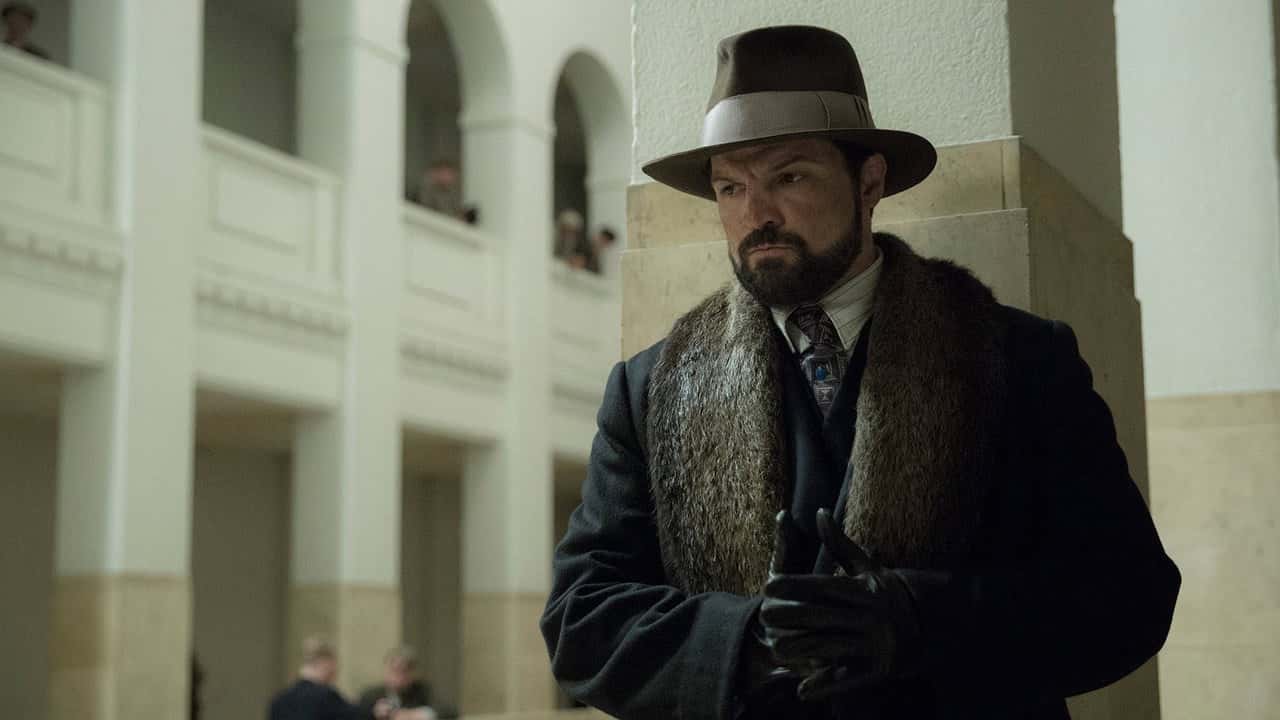 Babylon Berlin 1. Sezon 6. Bölüm kapak