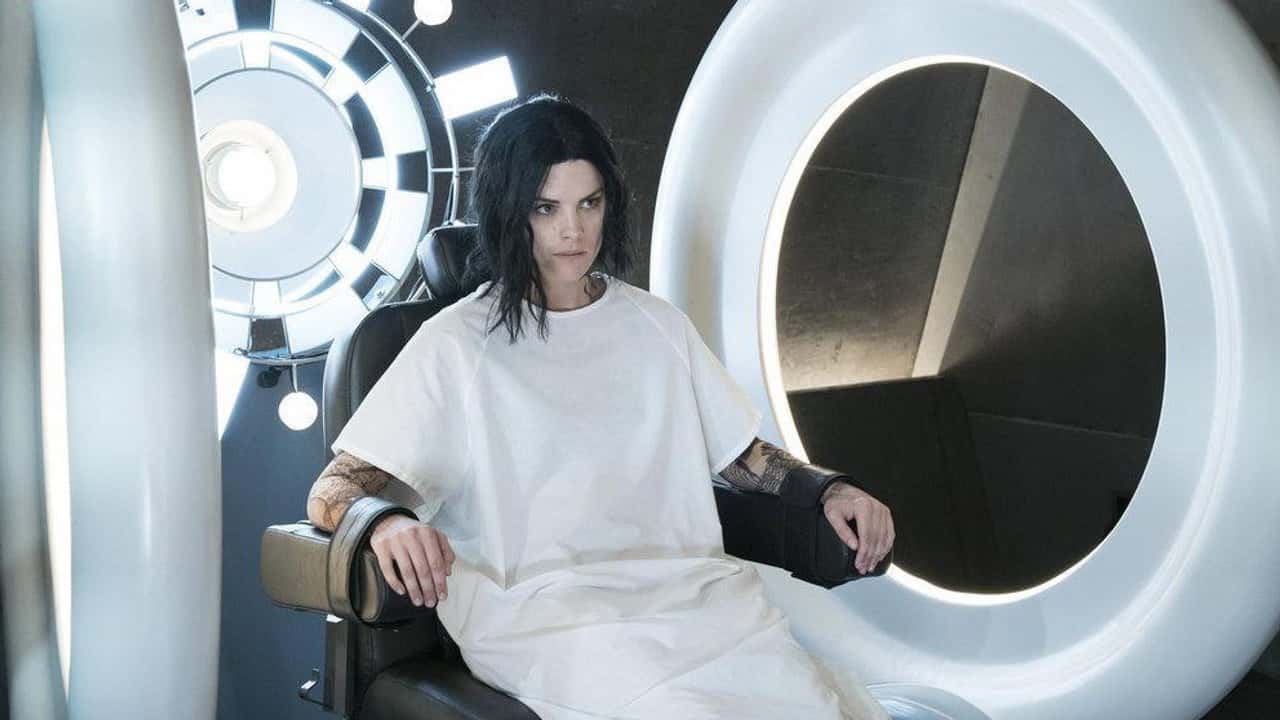 Blindspot 2. Sezon 1. Bölüm kapak