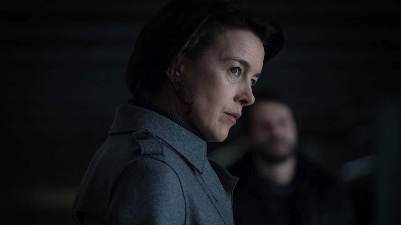 Counterpart 1. Sezon 9. Bölüm kapak