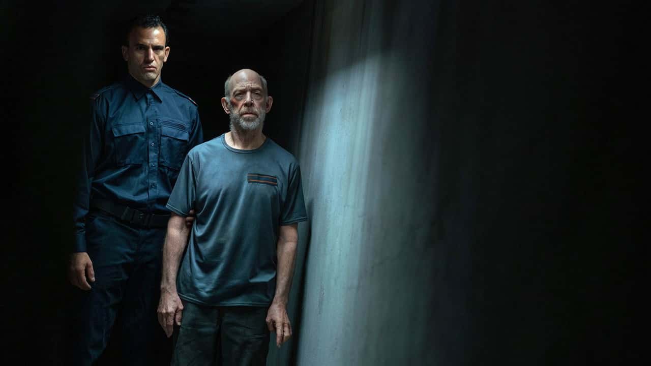 Counterpart 2. Sezon 4. Bölüm kapak