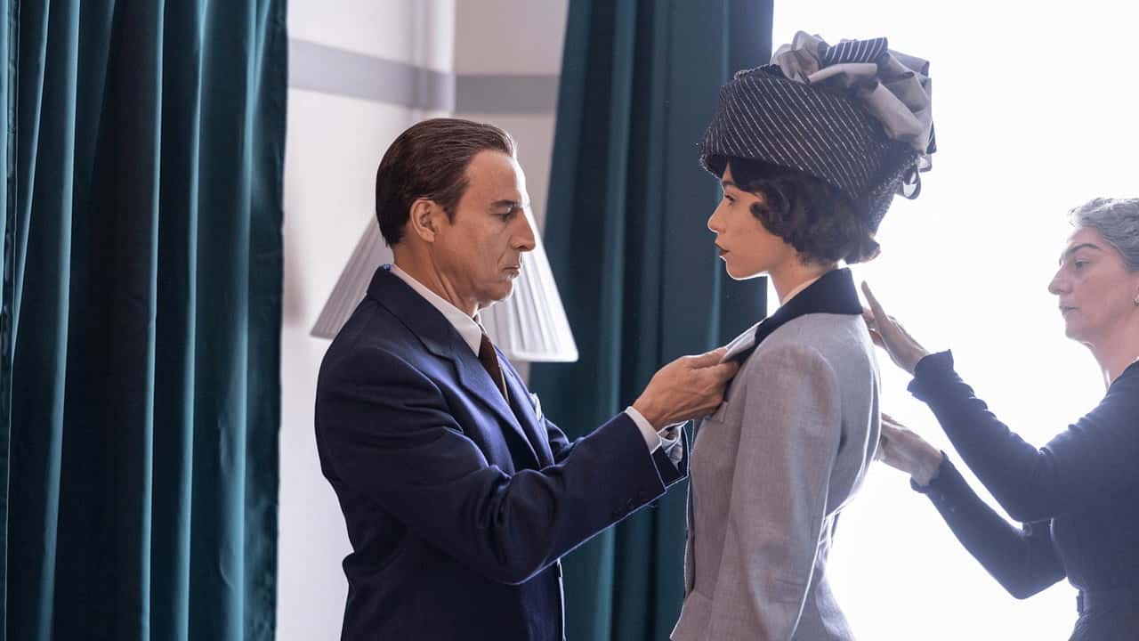 Cristóbal Balenciaga 1. Sezon 2. Bölüm kapak