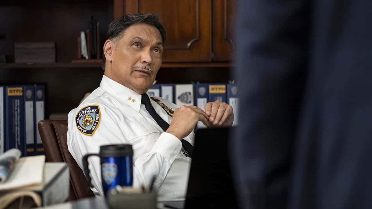East New York 1. Sezon 13. Bölüm kapak