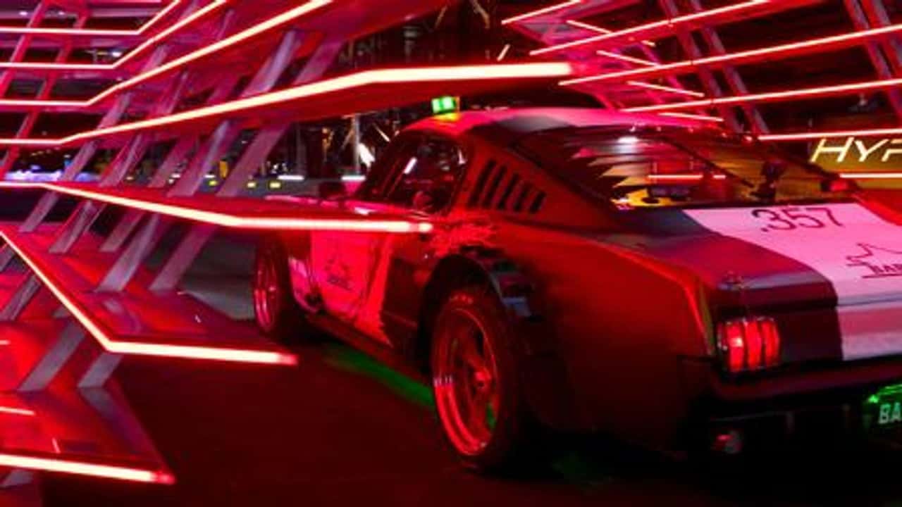 Hyperdrive 1. Sezon 1. Bölüm kapak