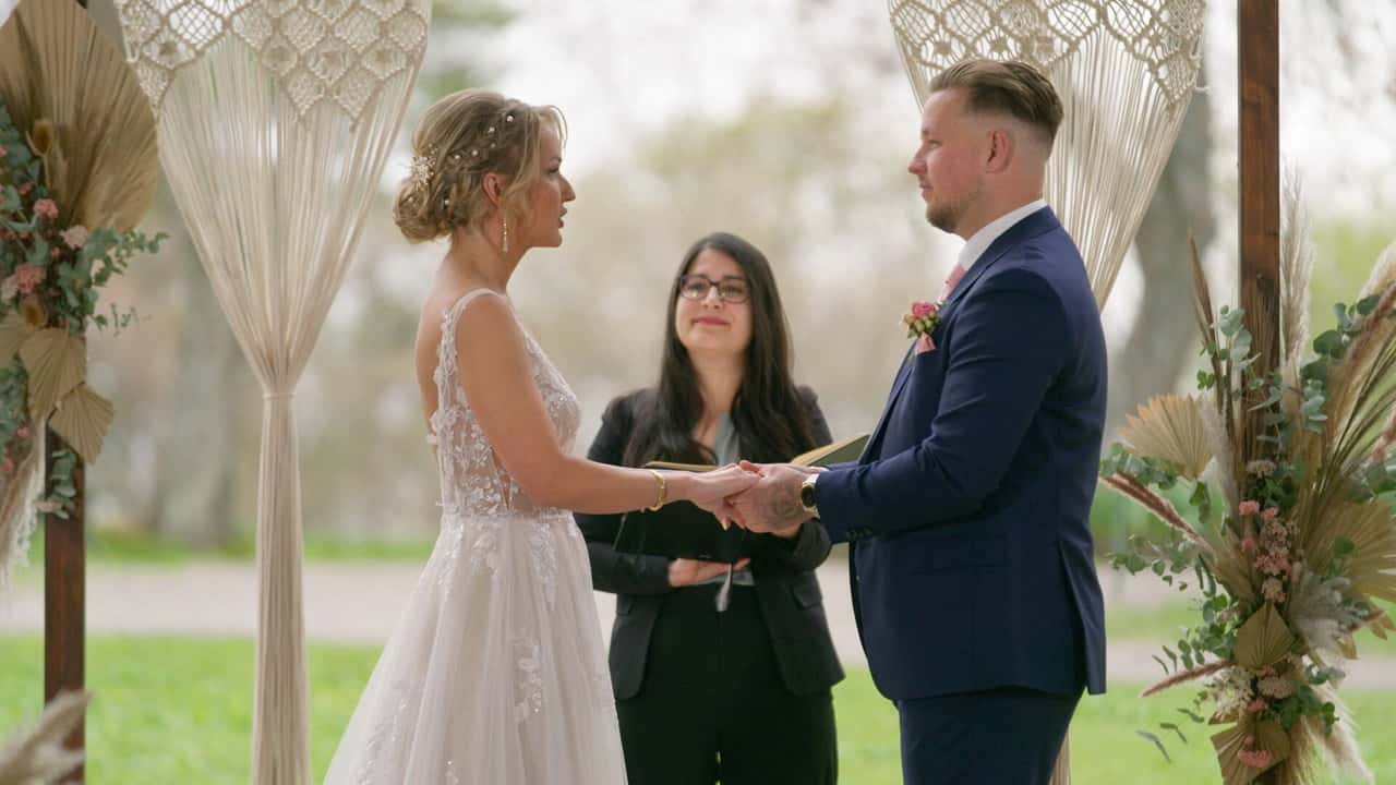 Love is Blind: İsveç 1. Sezon 9. Bölüm kapak