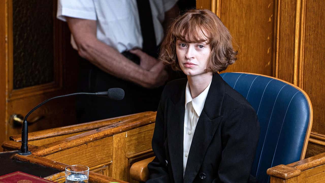Maxine 1. Sezon 3. Bölüm kapak