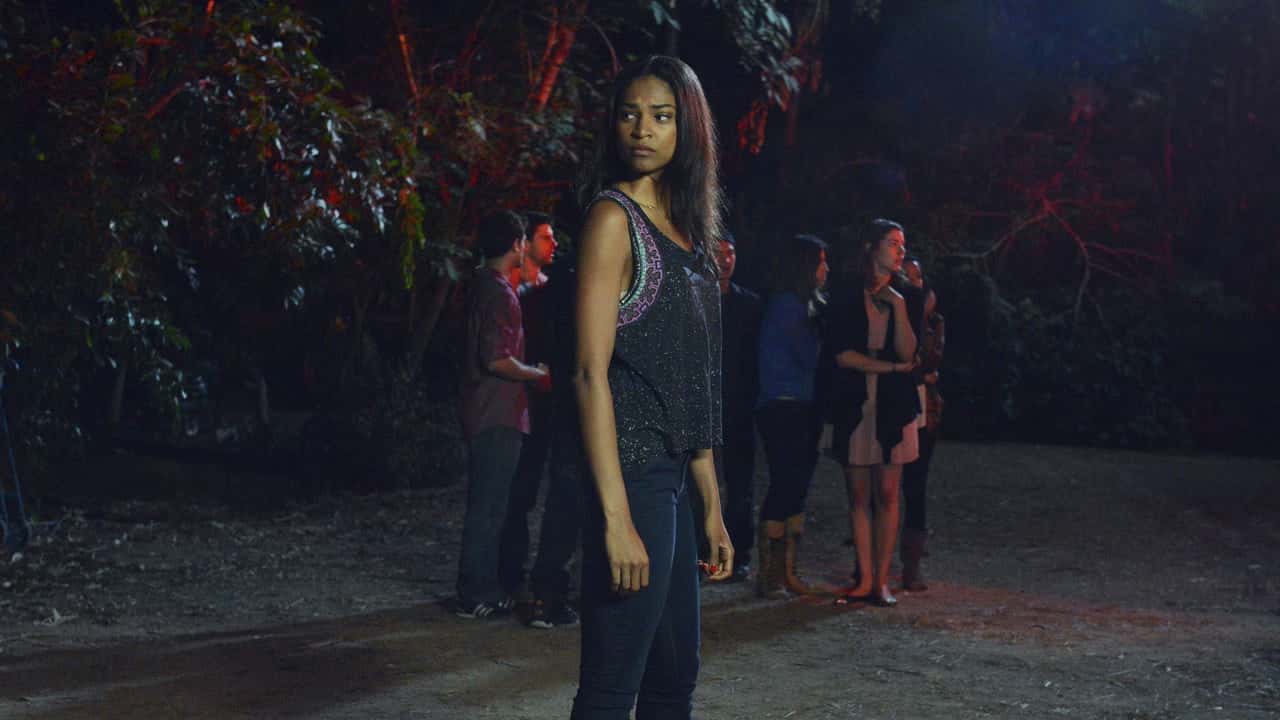 Pretty Little Liars 4. Sezon 9. Bölüm kapak