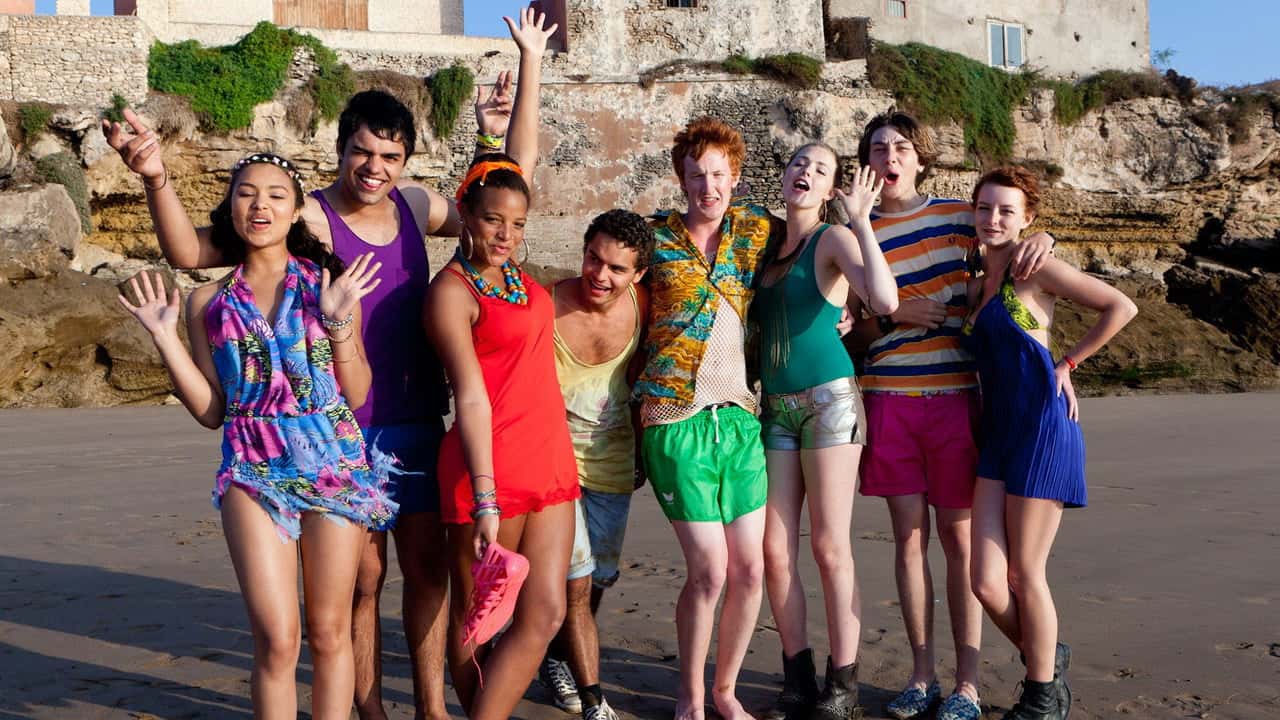 Skins 6. Sezon 1. Bölüm kapak