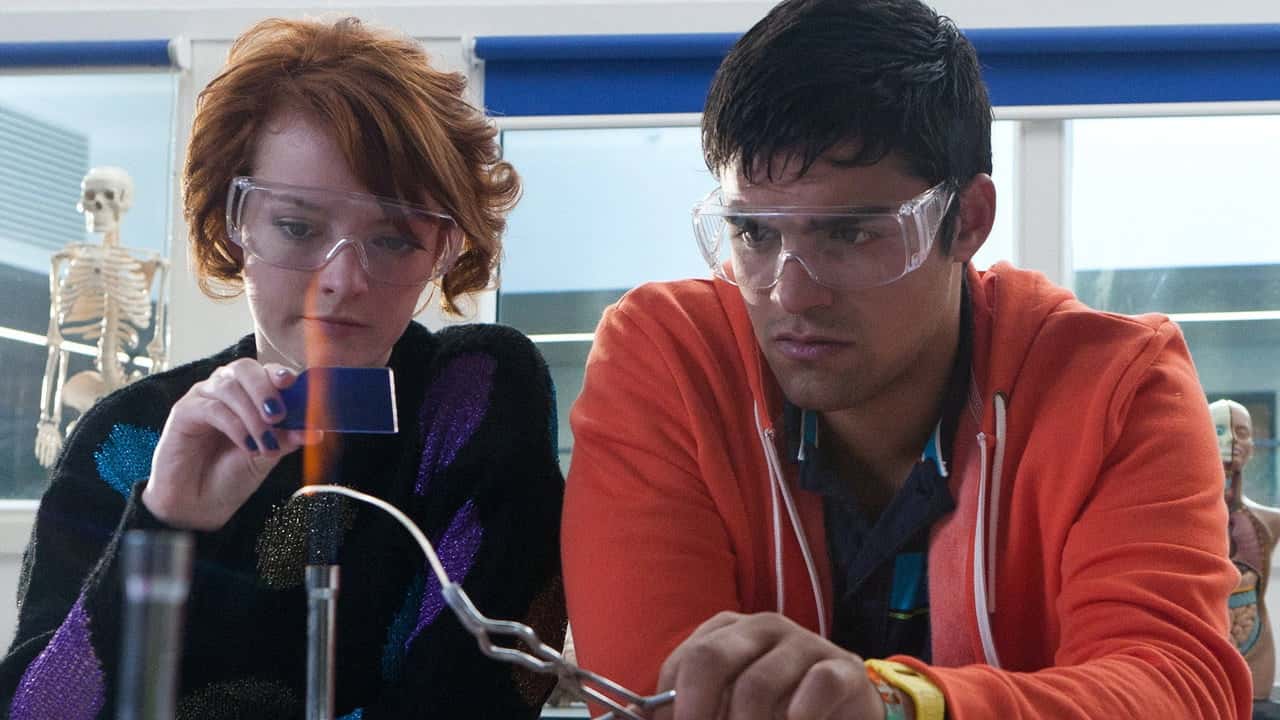 Skins 6. Sezon 6. Bölüm kapak