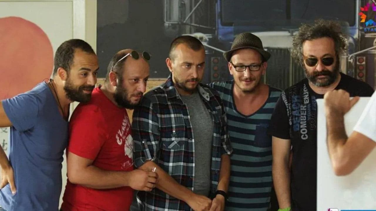 Ben de Özledim arka plan