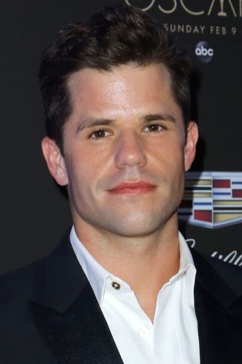 Charlie Carver filmleri