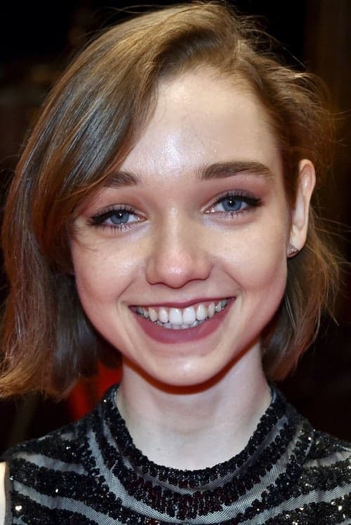 Julia Sarah Stone filmleri