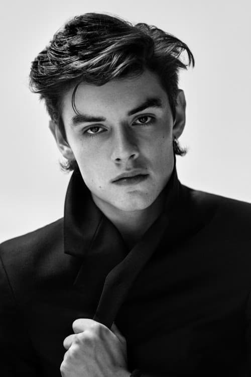Louis Partridge filmleri