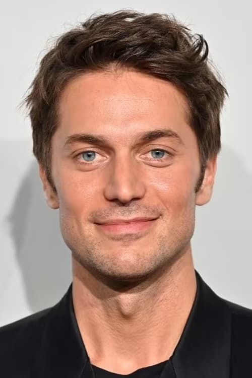 Lucas Bravo filmleri