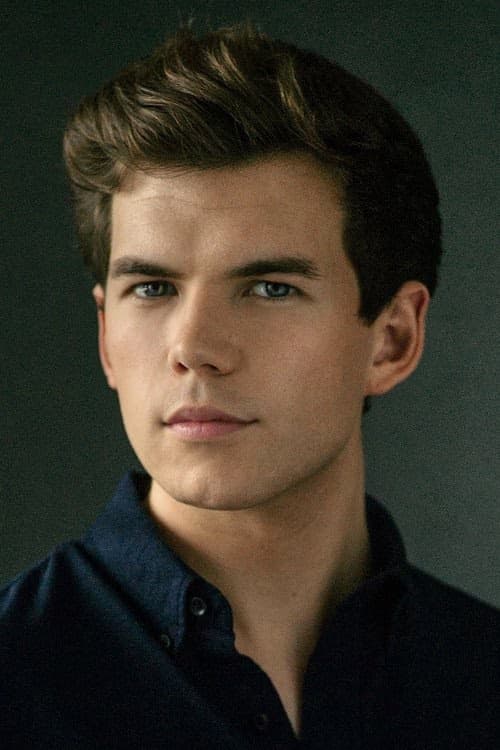 Luke Newton filmleri