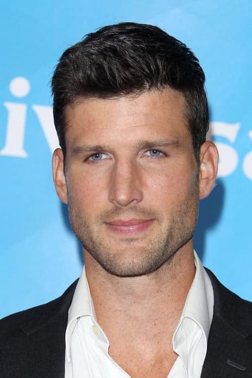 Parker Young filmleri