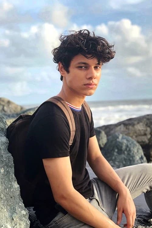 Piyush Khati filmleri