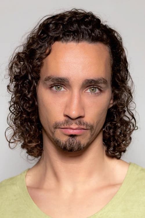 Robert Sheehan filmleri