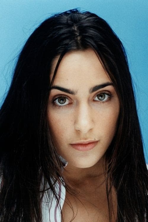 Summer Phoenix filmleri