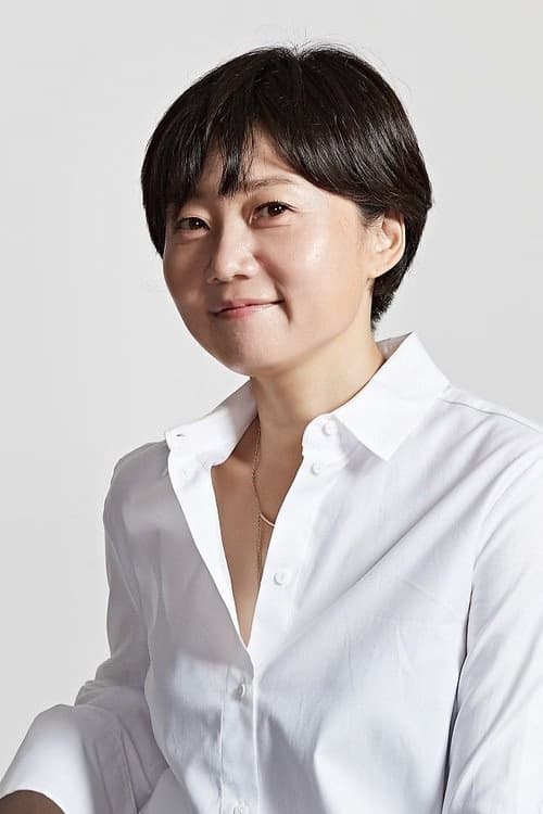 Lee Kyoung-mi 