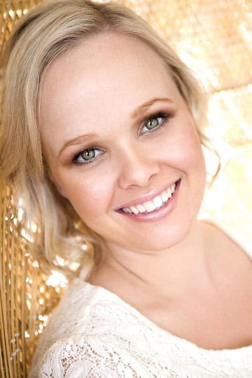 Katie Robertson filmleri