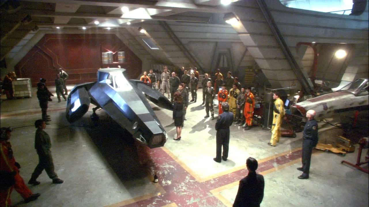Battlestar Galactica 2. Sezon 9. Bölüm kapak