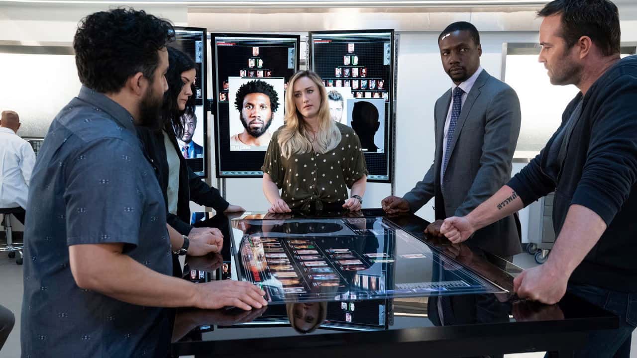 Blindspot 4. Sezon 1. Bölüm kapak