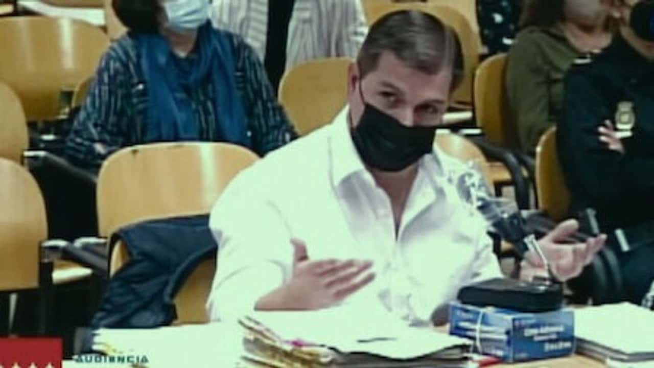 César Román: Katil Şef 1. Sezon 3. Bölüm kapak