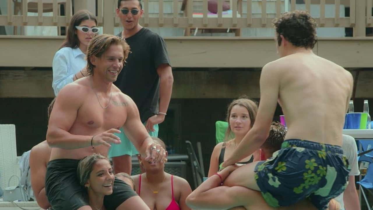 Forever Summer: Hamptons 1. Sezon 2. Bölüm kapak