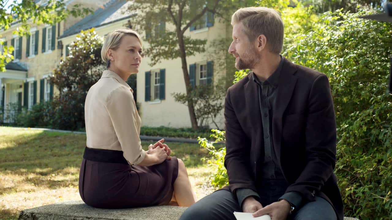 House of Cards 4. Sezon 10. Bölüm kapak