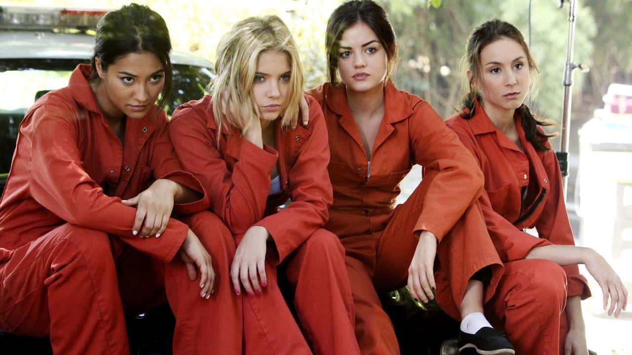 Pretty Little Liars 2. Sezon 14. Bölüm kapak