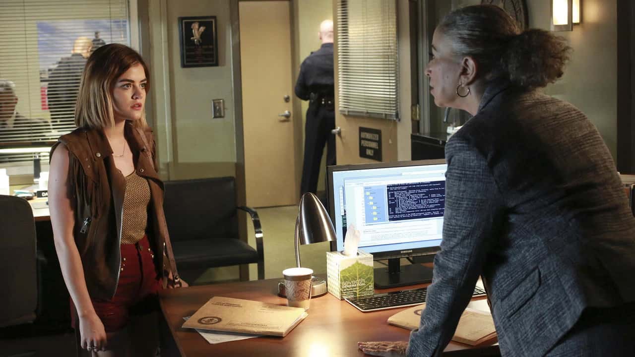 Pretty Little Liars 6. Sezon 18. Bölüm kapak