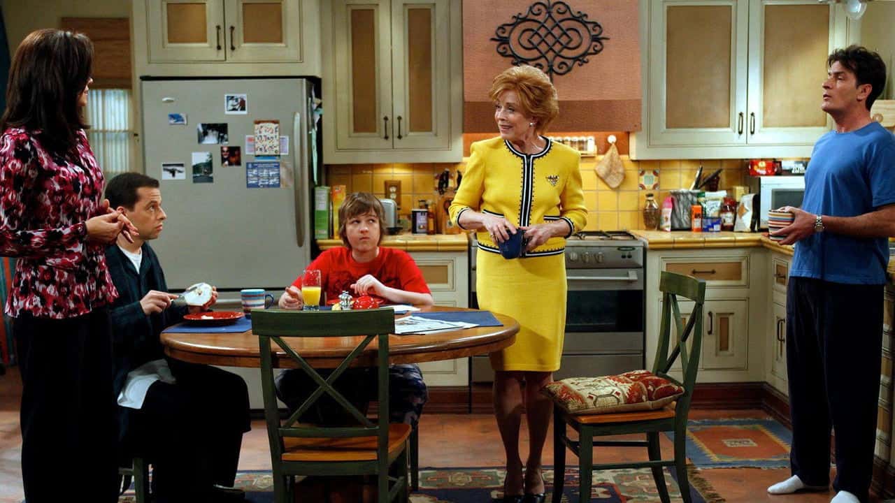 Two and a Half Men 6. Sezon 20. Bölüm kapak