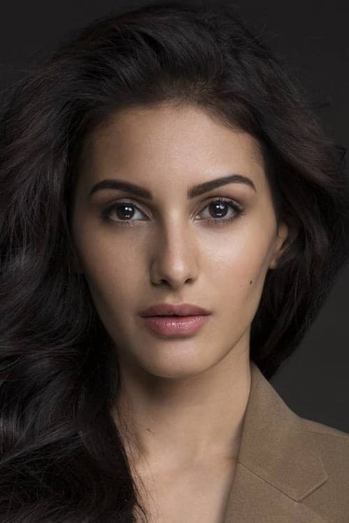 Amyra Dastur filmleri