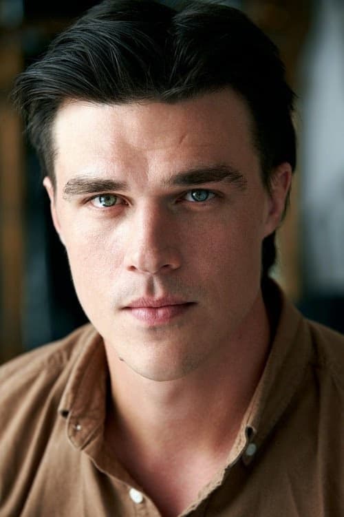 Finn Wittrock filmleri