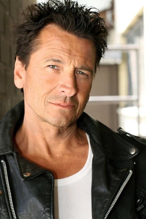 Mark Lindsay Chapman filmleri