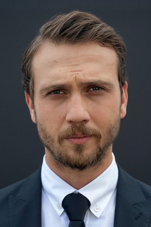 Aras Bulut İynemli filmleri